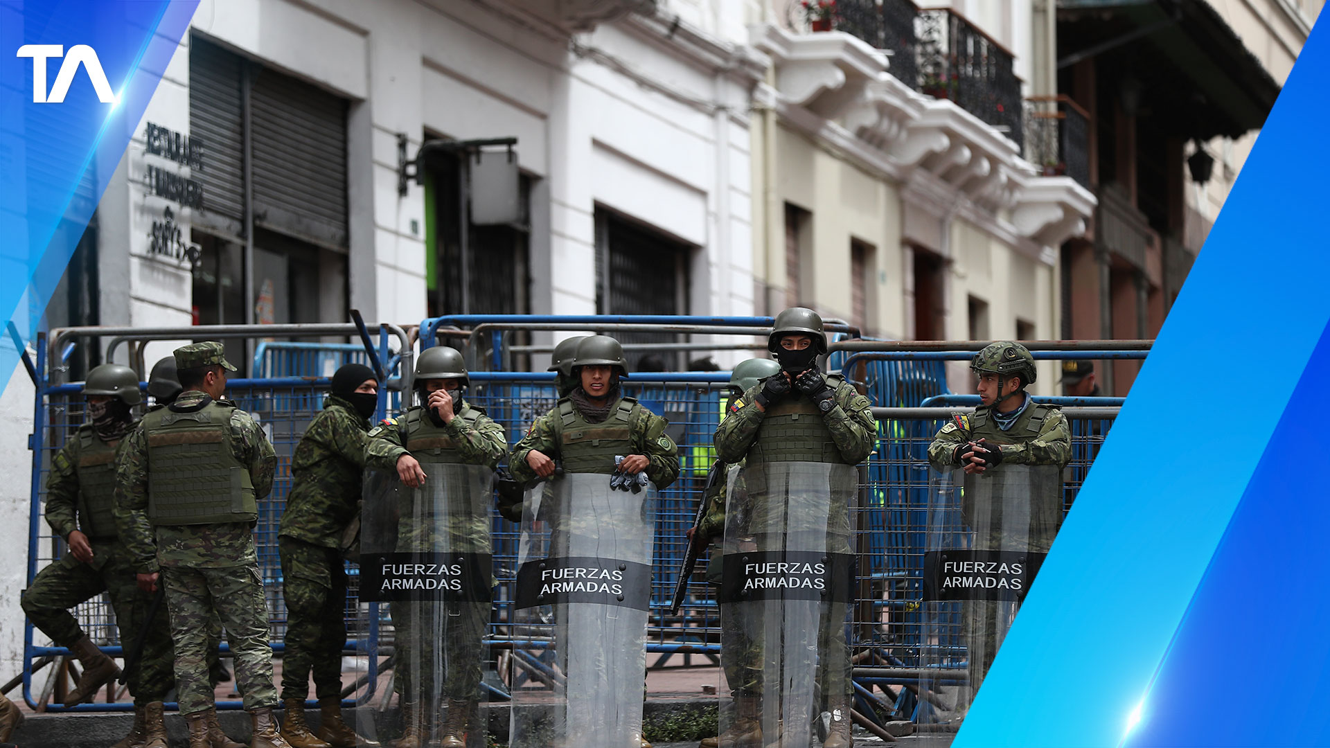 Fuerte Resguardo Policial Y Militar En El Centro Histórico De Quito