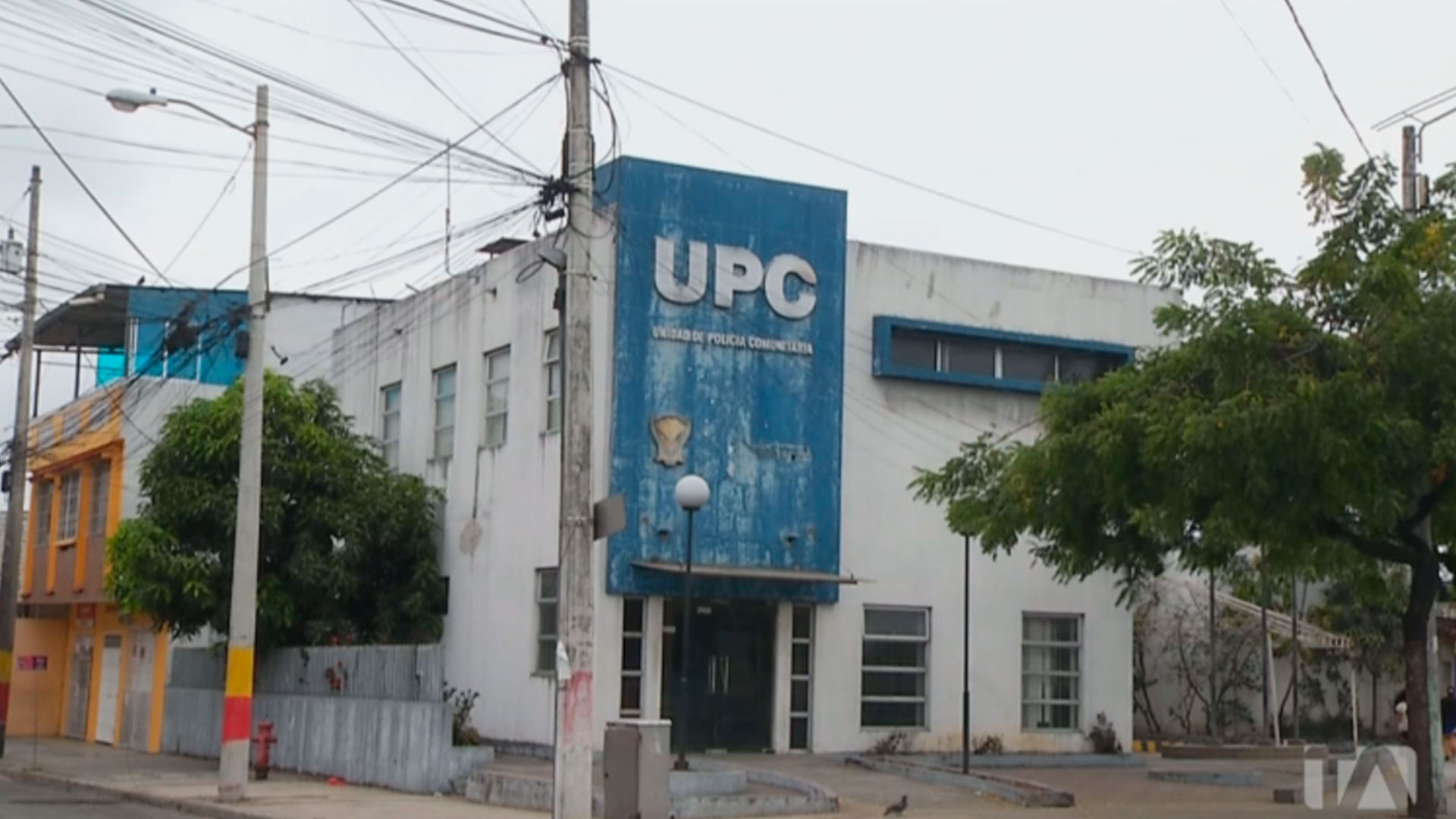 UPC Fue Atacado Y Un Policía Resultó Herido La Noche Del Domingo