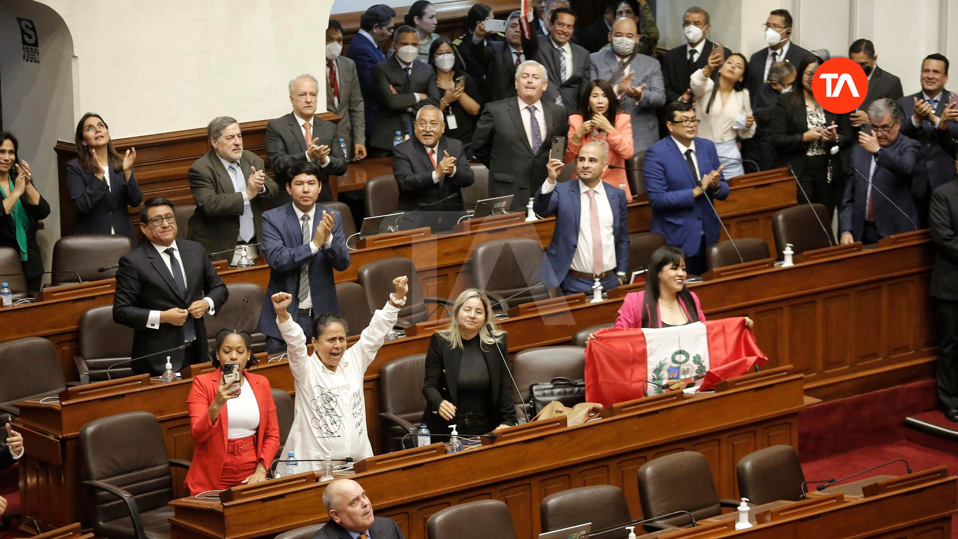 El Congreso De Perú Destituye Al Presidente Pedro Castillo